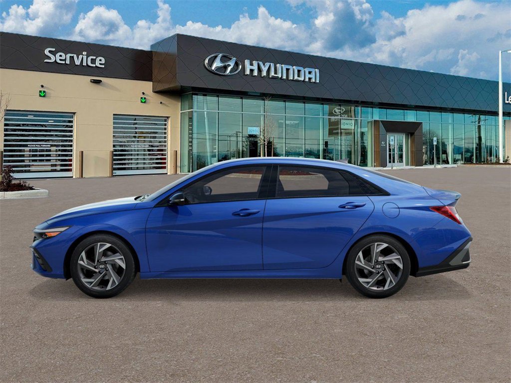New 2025 Hyundai Elantra Sport image 3