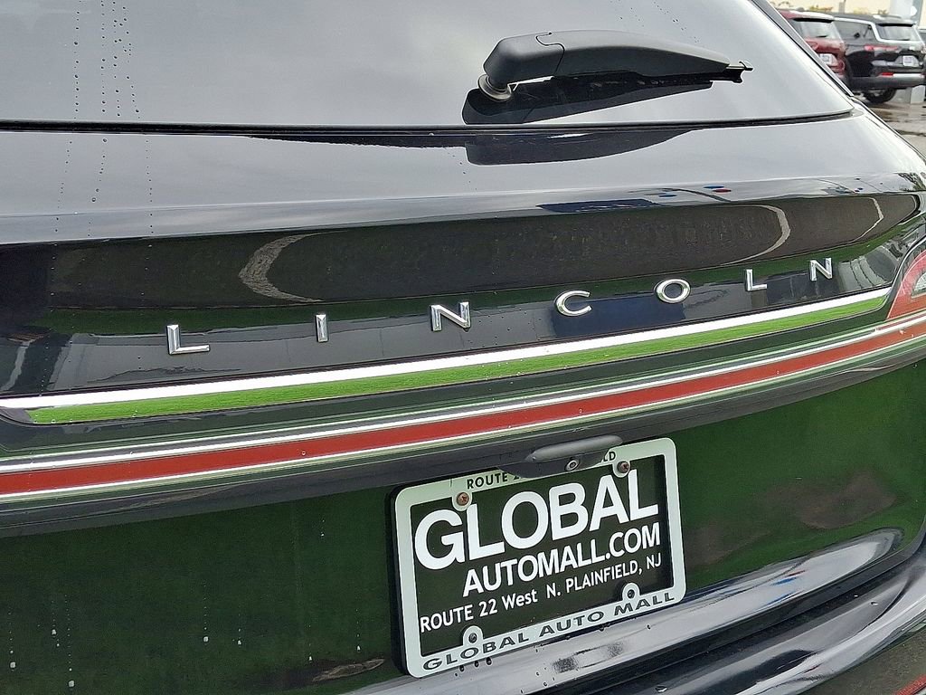 Used 2022 Lincoln Nautilus Reserve w/ Monochromatic Package image 29