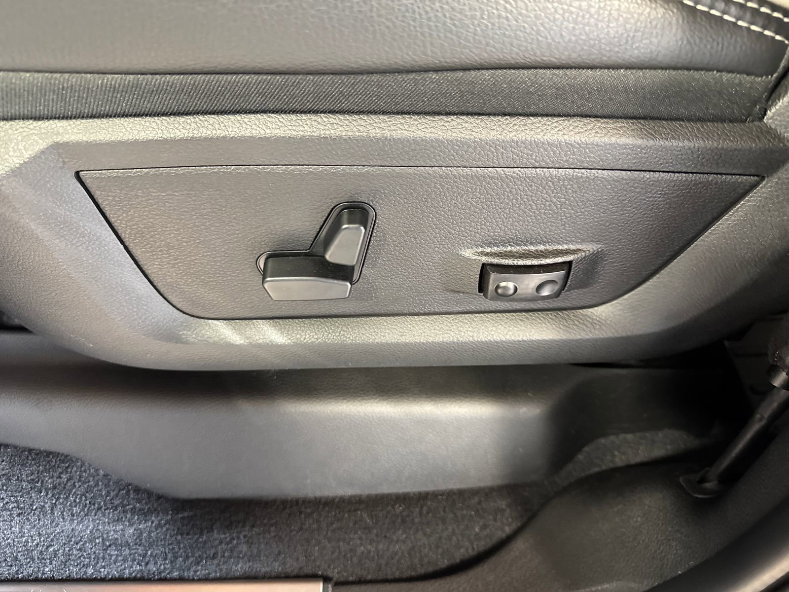 Used 2020 RAM 2500 Laramie AWD/4WD image 15