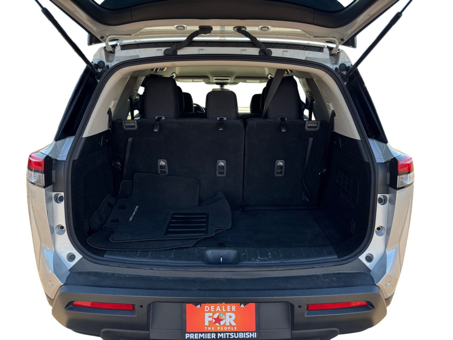 Used 2024 Nissan Pathfinder SV FWD image 19