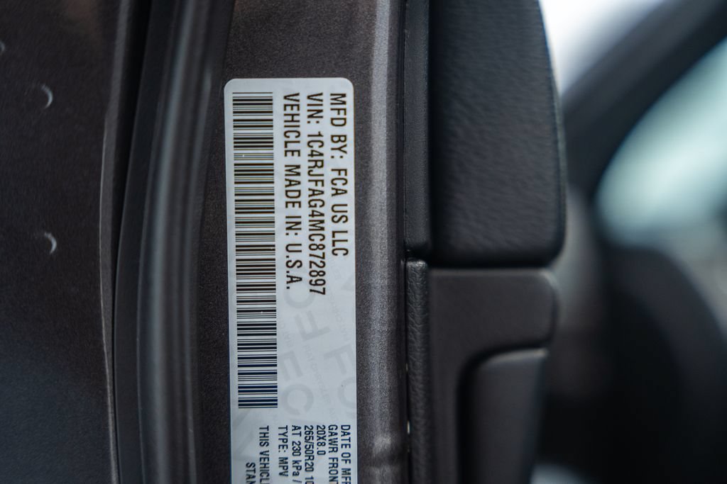 Used 2021 Jeep Grand Cherokee Laredo X AWD/4WD image 41