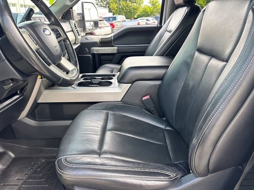 Used 2020 Ford F250 Lariat w/ Lariat Value Package AWD/4WD image 16