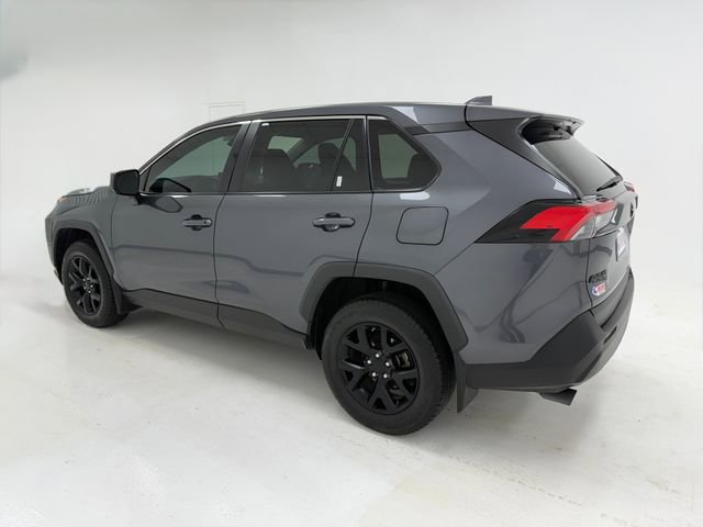 Used 2022 Toyota RAV4 LE FWD image 37