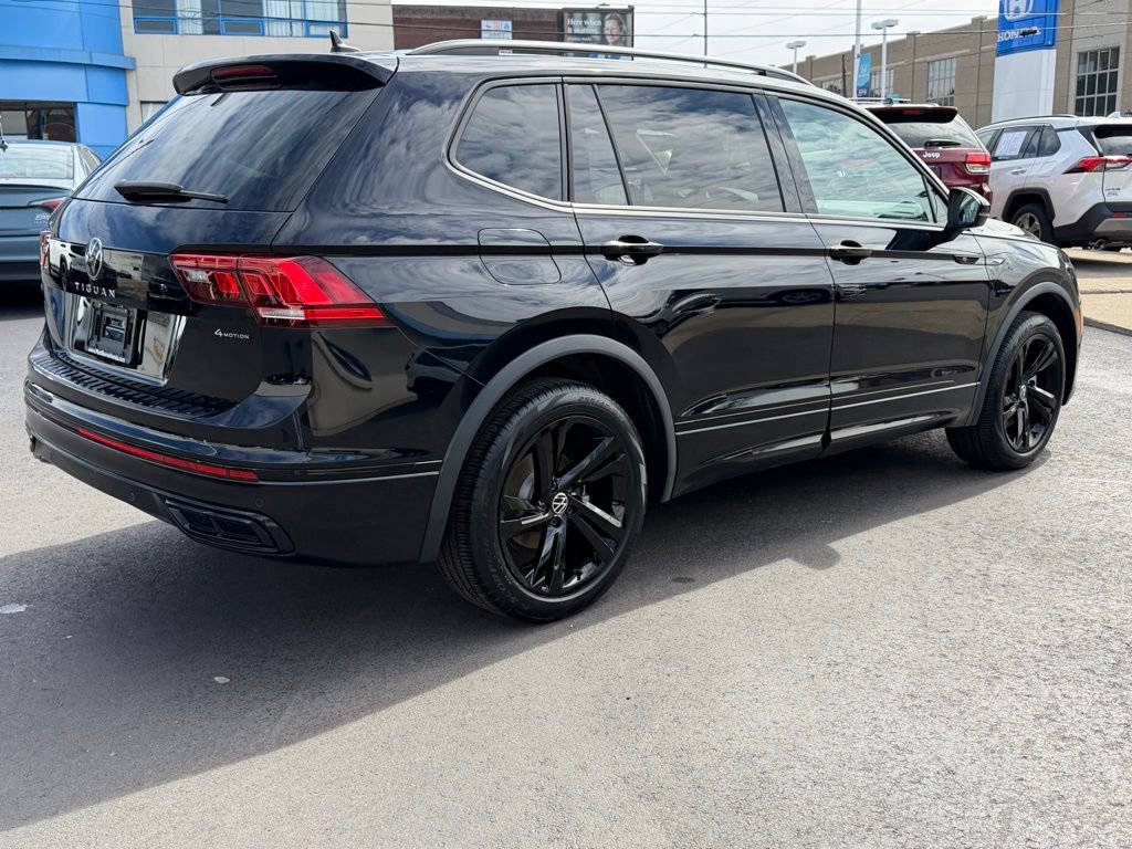 Used 2023 Volkswagen Tiguan SE R-Line image 23