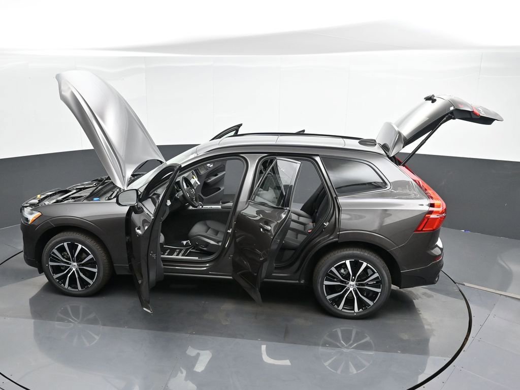 New 2025 Volvo XC60 B5 Plus w/ Protection Package Premier image 50