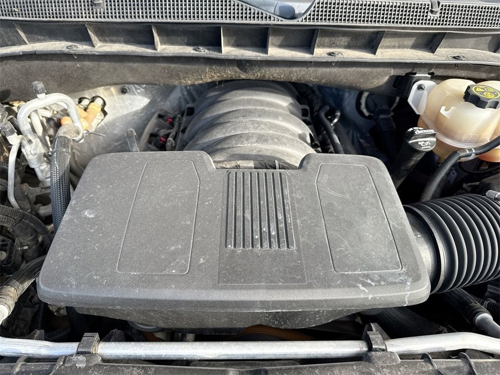 Used 2021 Chevrolet Tahoe RST w/ Luxury Package image 27