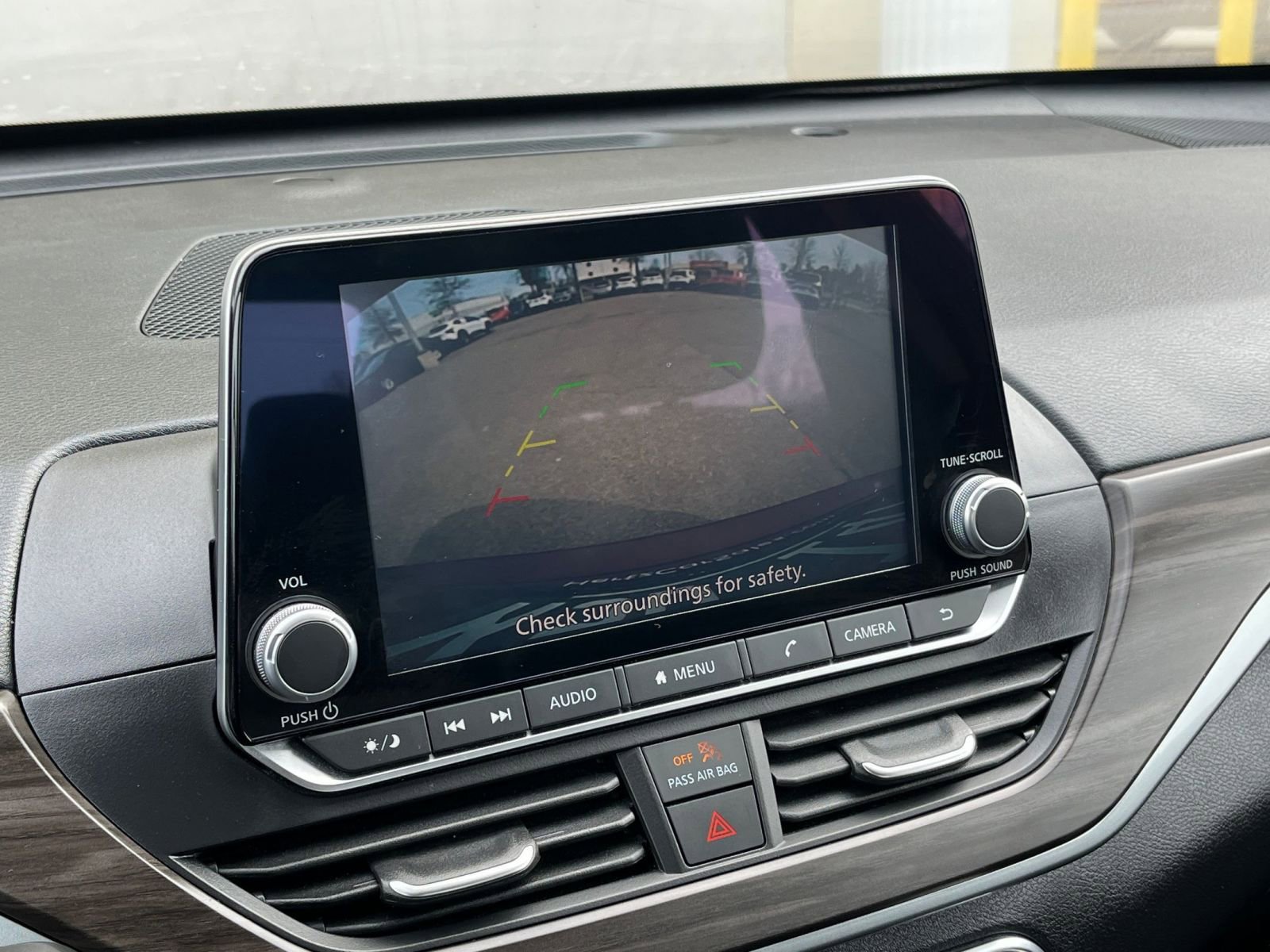 Used 2024 Nissan Altima 2.5 SV FWD image 21