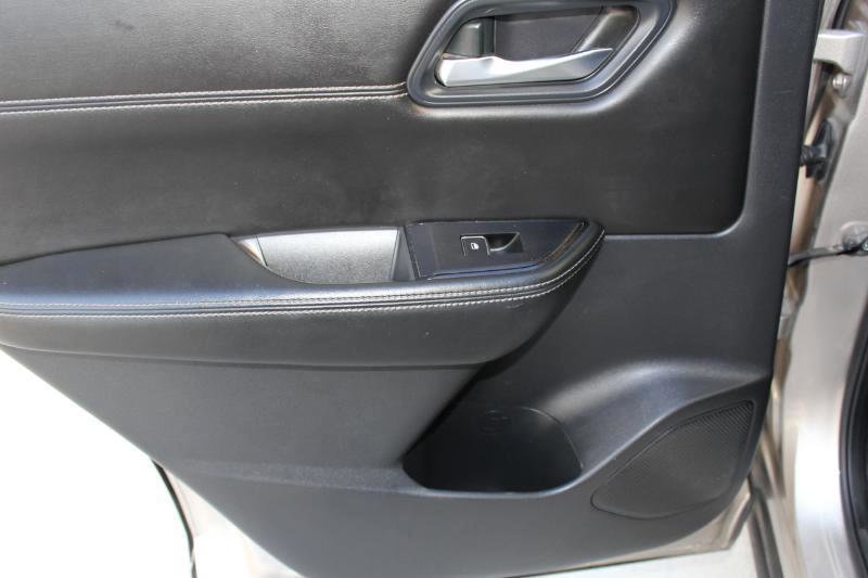 Used 2022 Nissan Rogue SL image 13