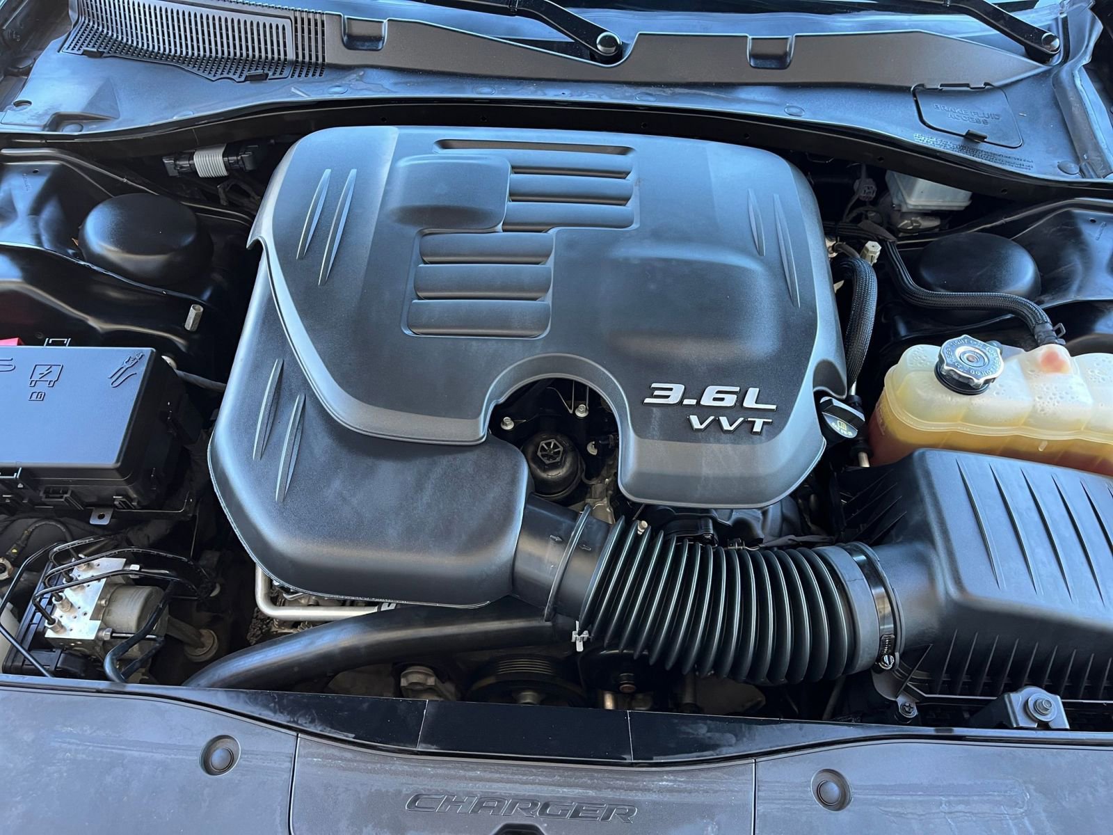 Used 2022 Dodge Charger SXT image 32