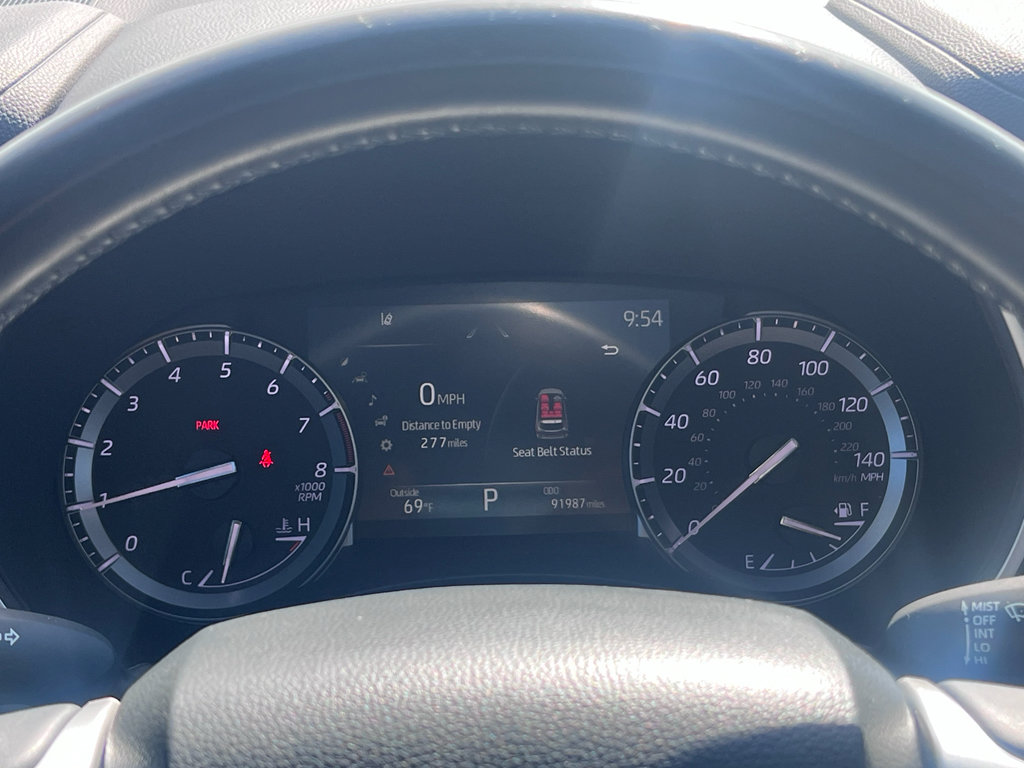 Used 2022 Toyota Highlander XSE image 25