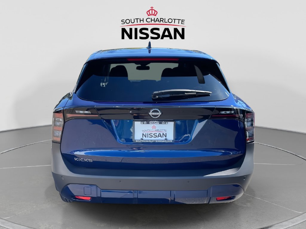 Used 2025 Nissan Kicks SV FWD image 5