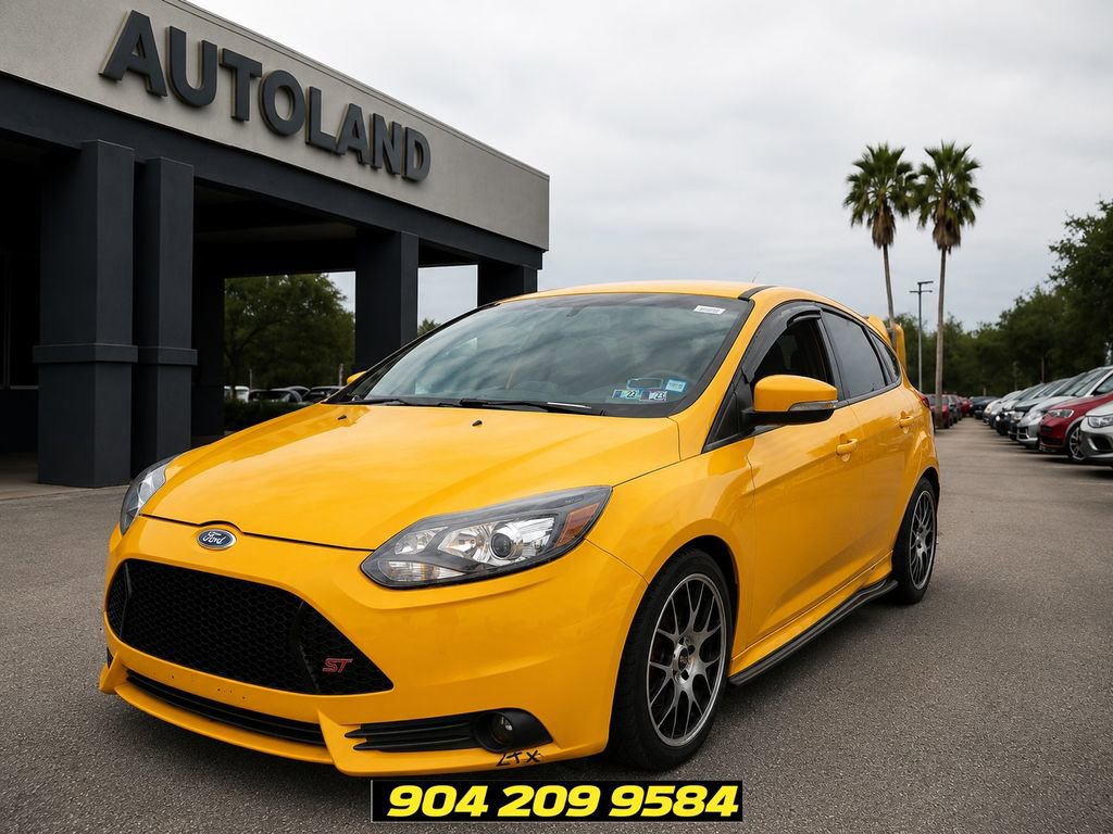 Used 2013 Ford Focus ST FWD image 1