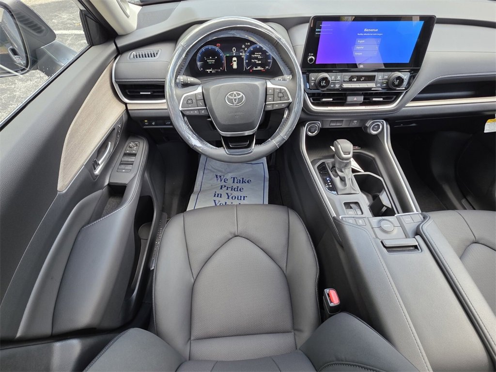 New 2026 Toyota Grand Highlander Limited image 6