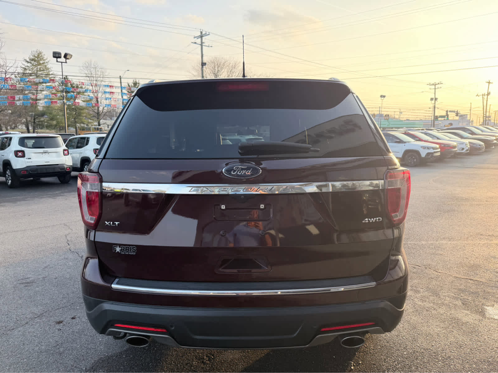 Used 2018 Ford Explorer XLT w/ Equipment Group 202A image 9