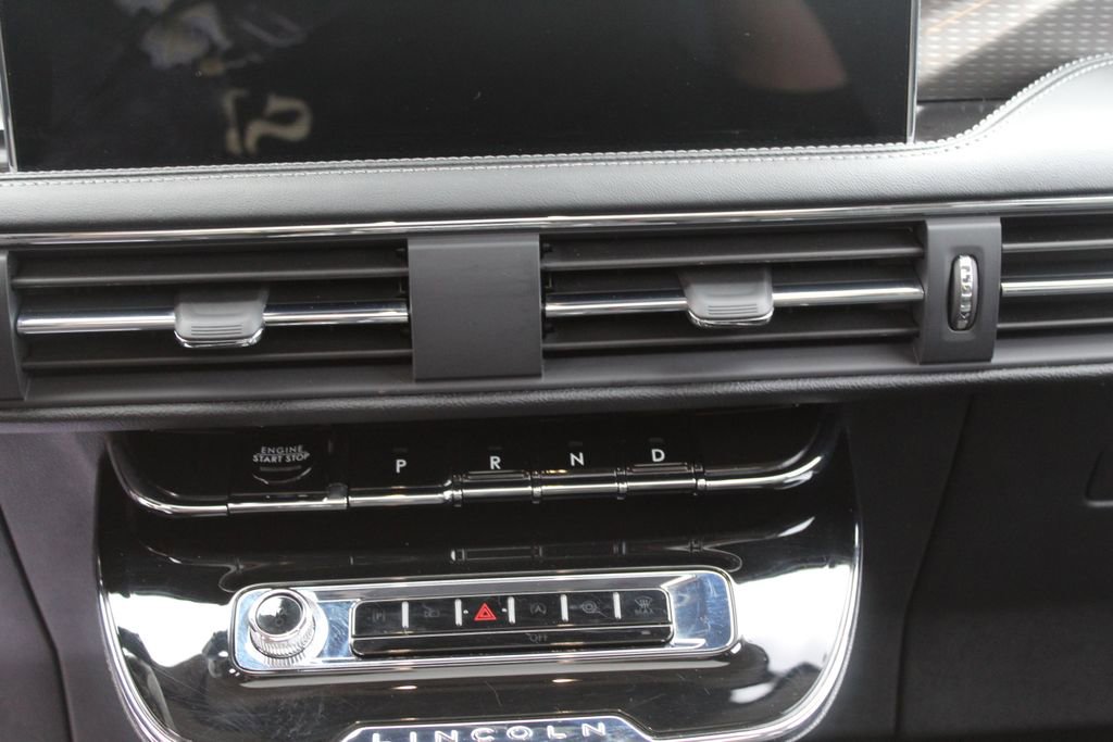 Used 2024 Lincoln Corsair Reserve w/ Equipment Group 201A image 16