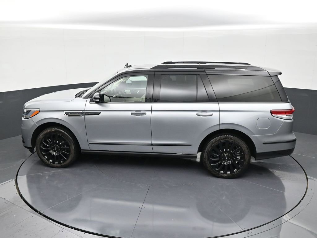 Used 2023 Lincoln Navigator Black Label image 19