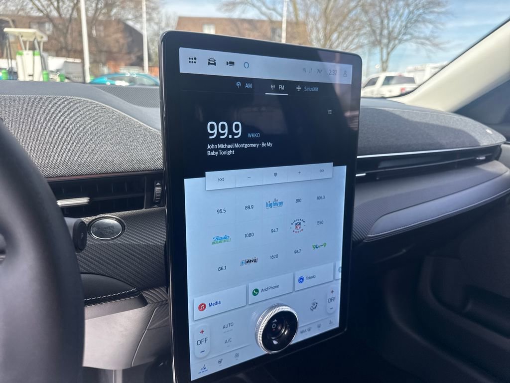 Used 2025 Ford Mustang Mach-E Premium image 26