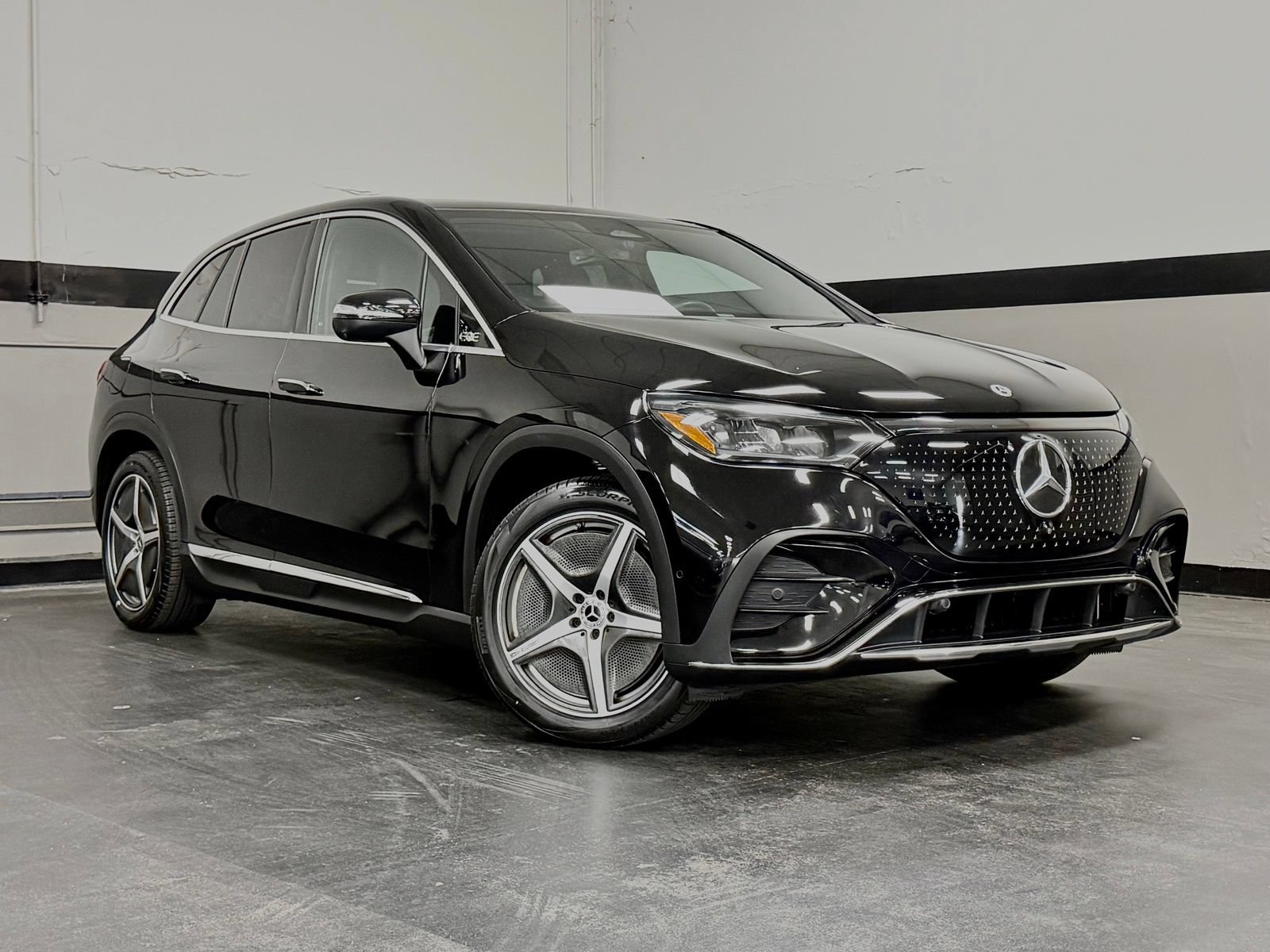 Certified 2023 Mercedes-Benz EQE 500 4MATIC SUV image 2
