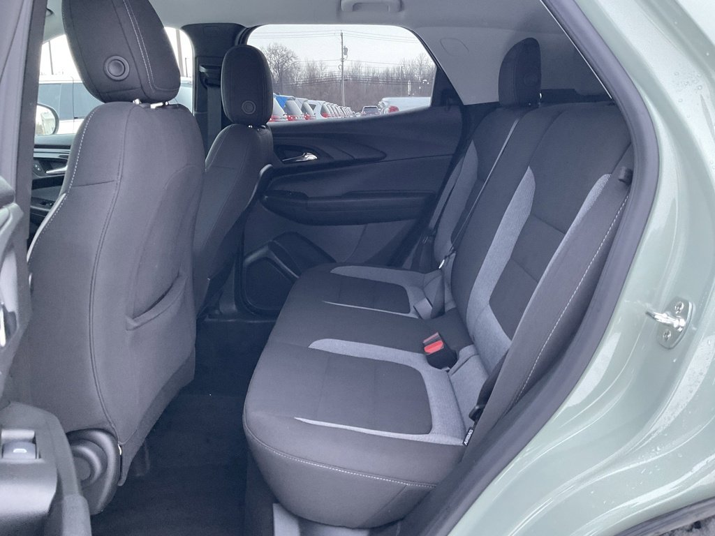 Used 2025 Chevrolet TrailBlazer LS w/ LS Convenience Package image 9