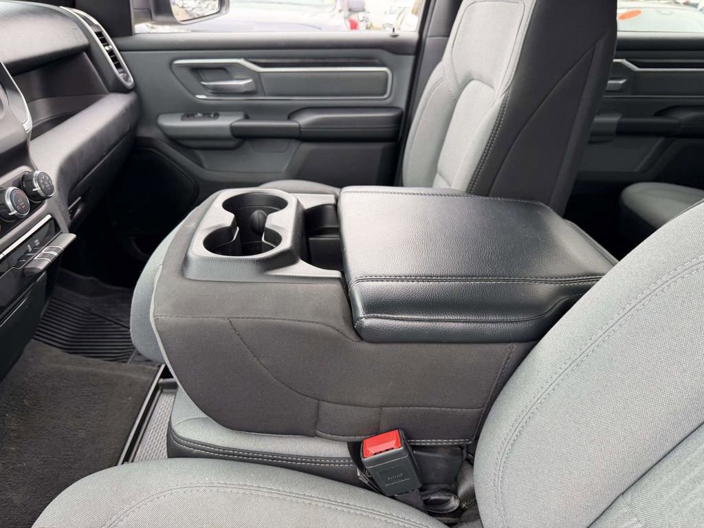 Used 2022 RAM 1500 Big Horn AWD/4WD image 24