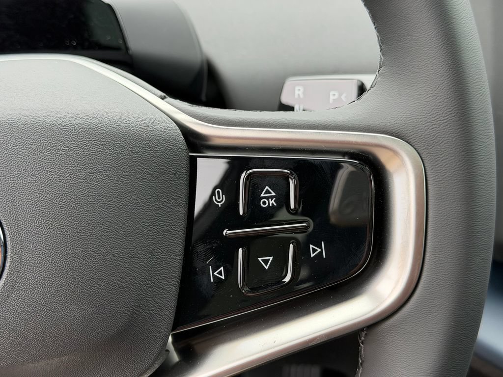New 2026 Volvo EX30 Plus w/ Protection Package Premier AWD/4WD image 18