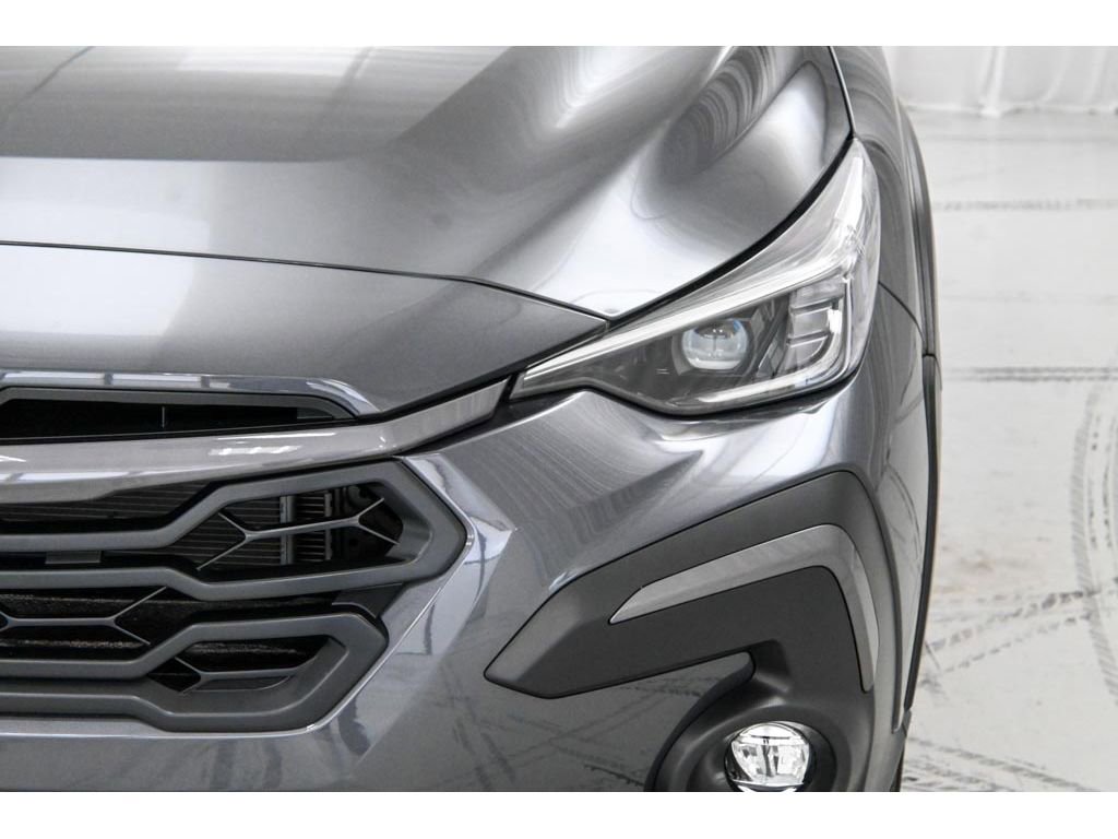 Used 2025 Subaru Crosstrek 2.5i Limited w/ Crosstrek Mirror Package image 9