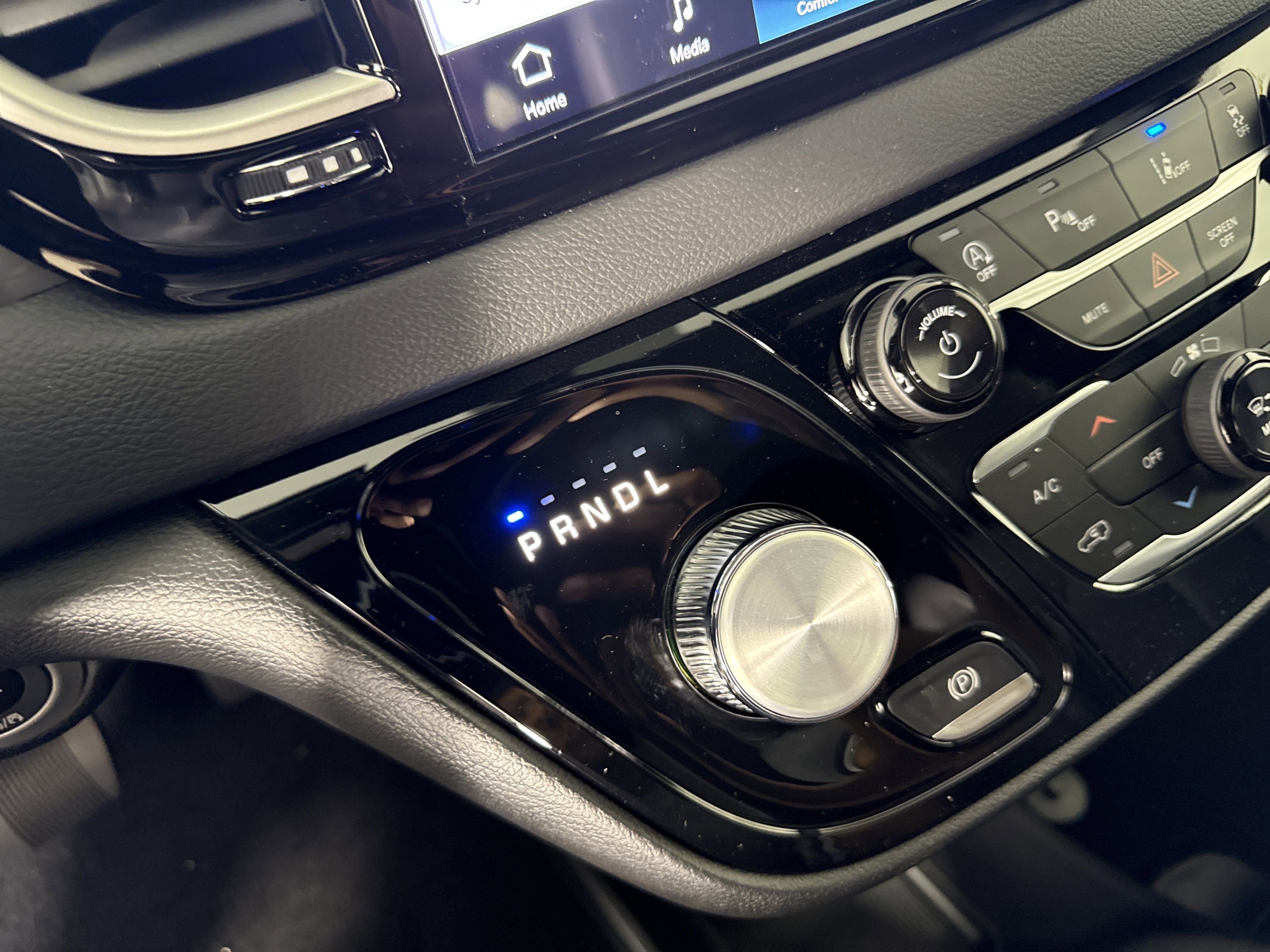 New 2026 Chrysler Voyager LX FWD image 26