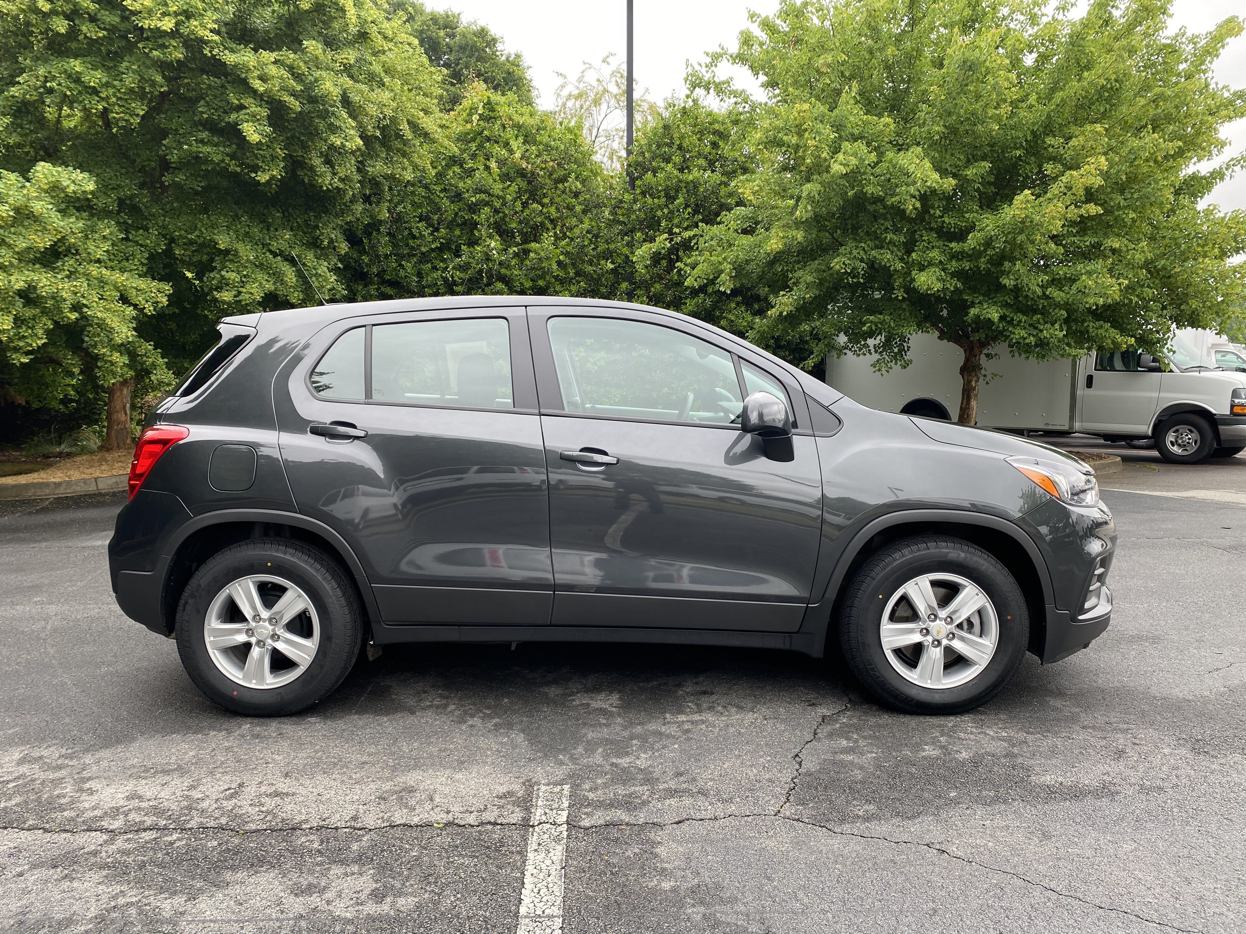 Used 2020 Chevrolet Trax LS FWD image 48