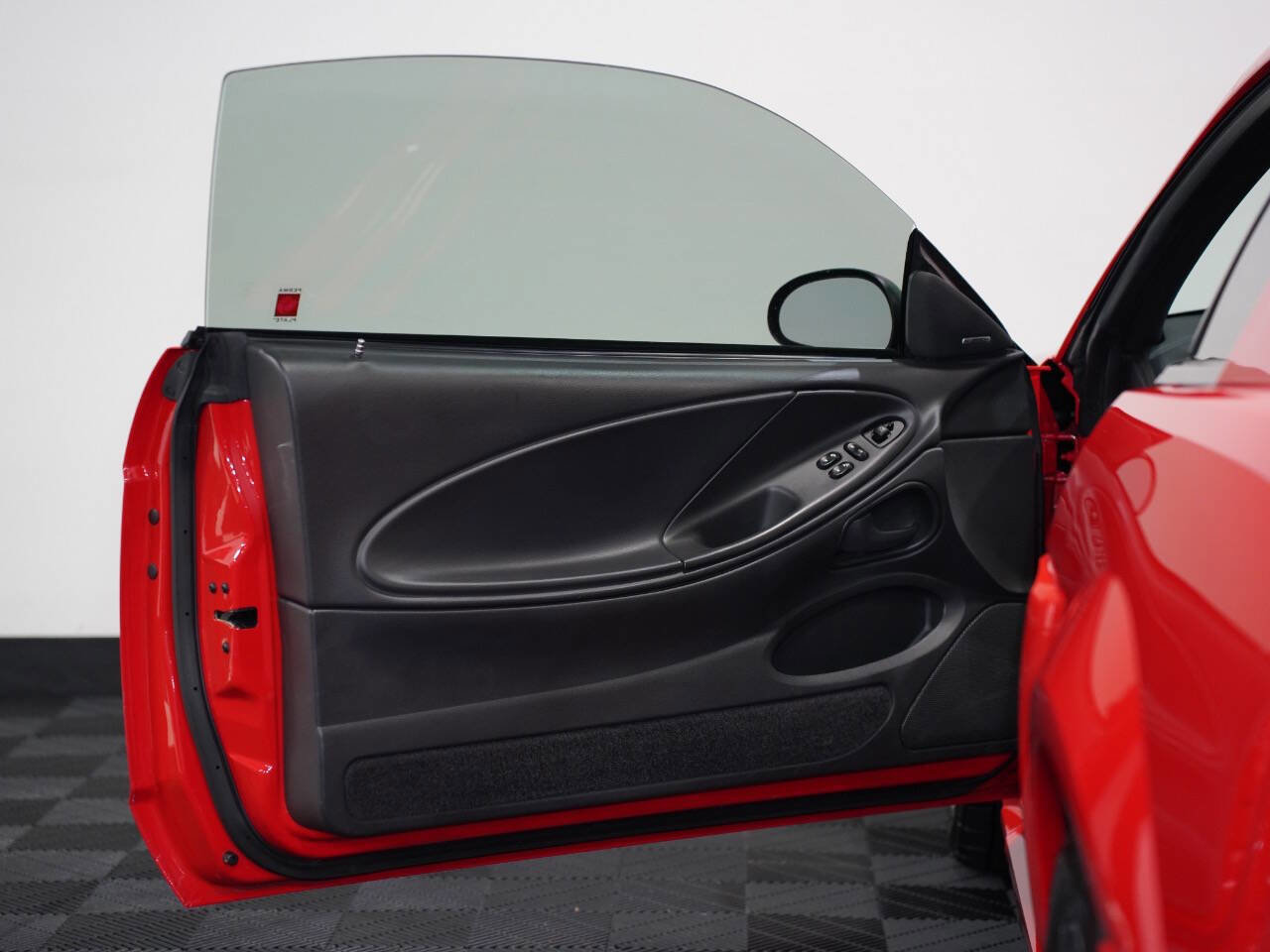 Used 2001 Ford Mustang Cobra image 23