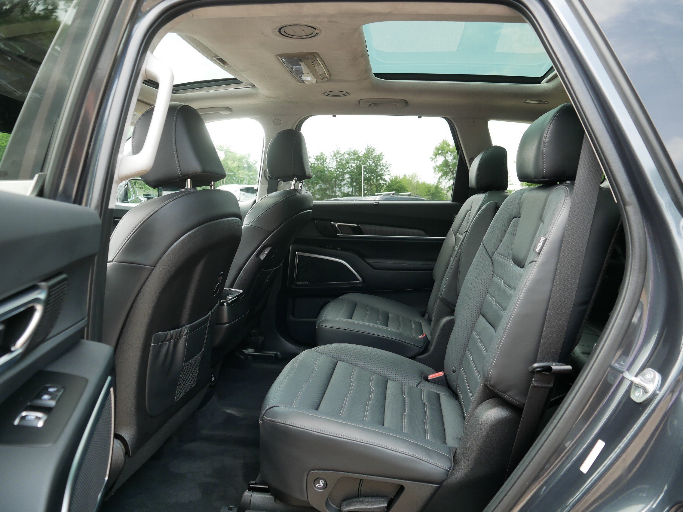 Certified 2024 Kia Telluride SX Prestige AWD/4WD image 37