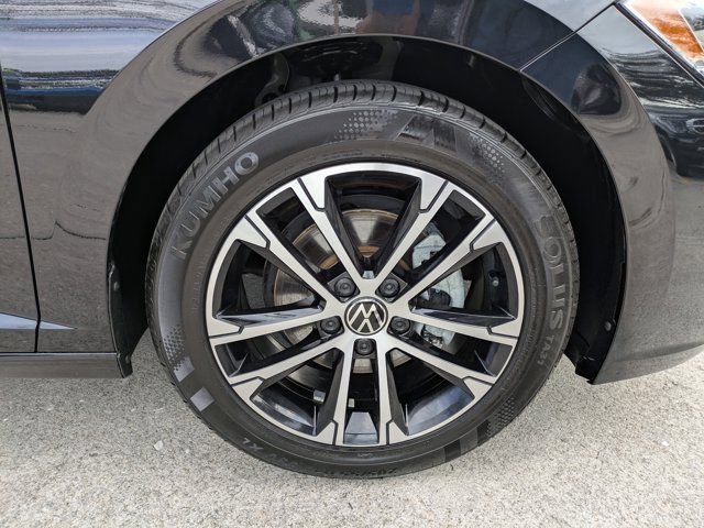Used 2024 Volkswagen Jetta Sport image 10