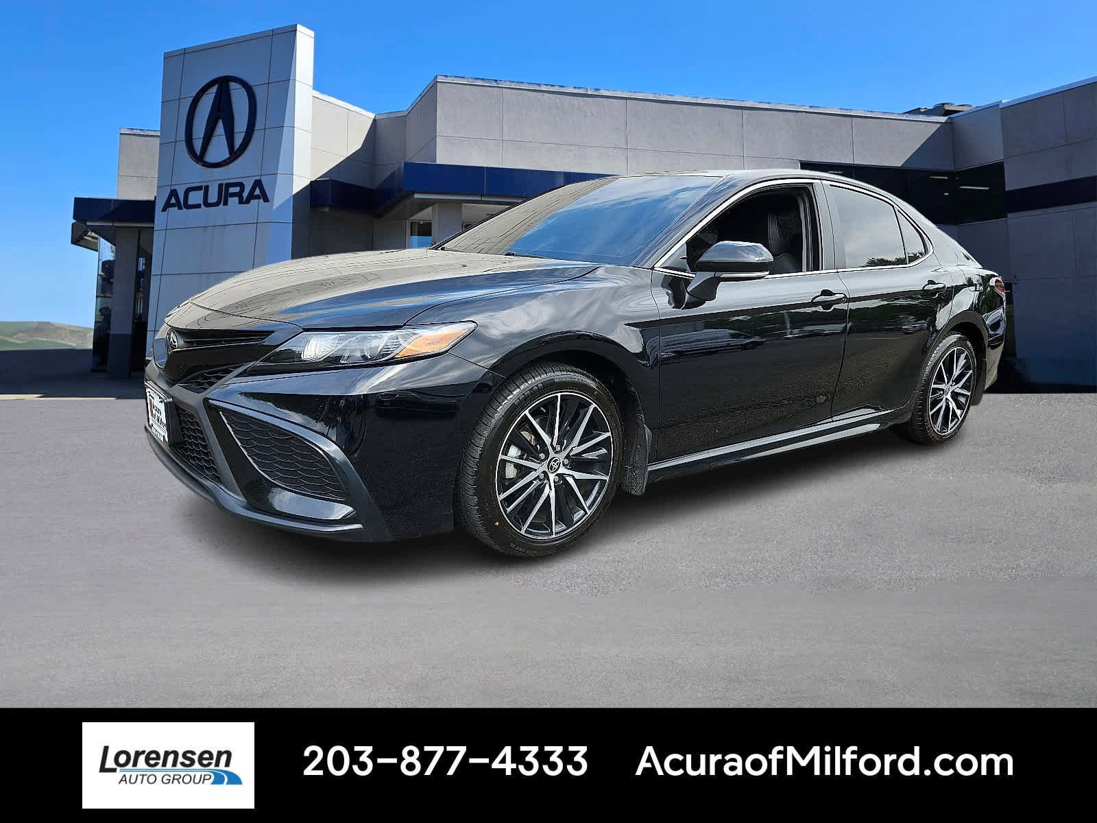 Used 2023 Toyota Camry SE