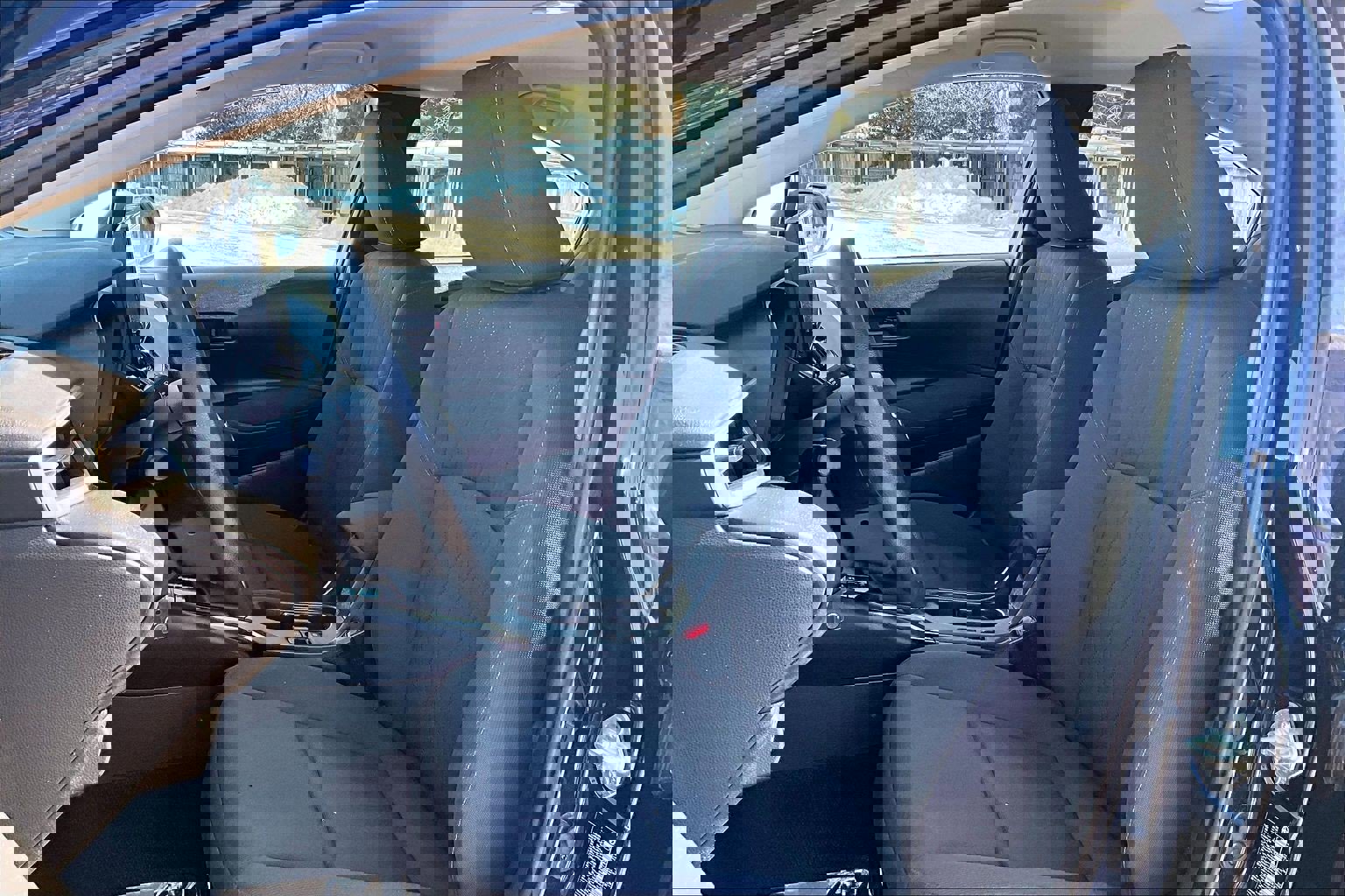 Used 2023 Toyota Corolla LE image 23