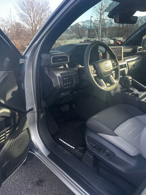 Used 2024 Toyota Tacoma TRD Off-Road w/ TRD Off Road Upgrade Package image 9