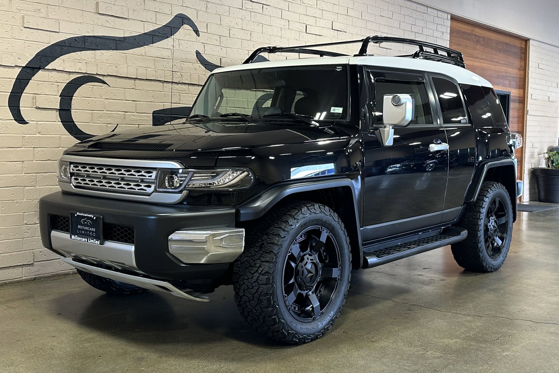 Used 2007 Toyota FJ Cruiser 4WD image 8