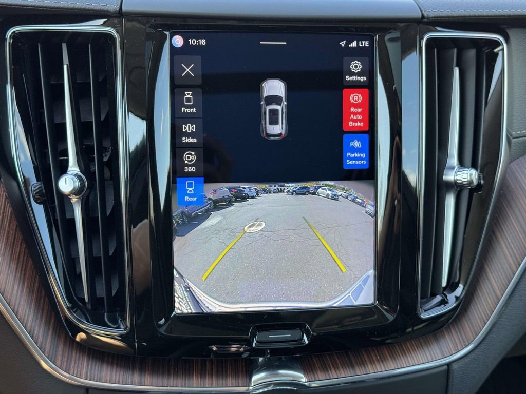 Used 2023 Volvo XC60 B6 Ultimate w/ Protection Package Premier image 29