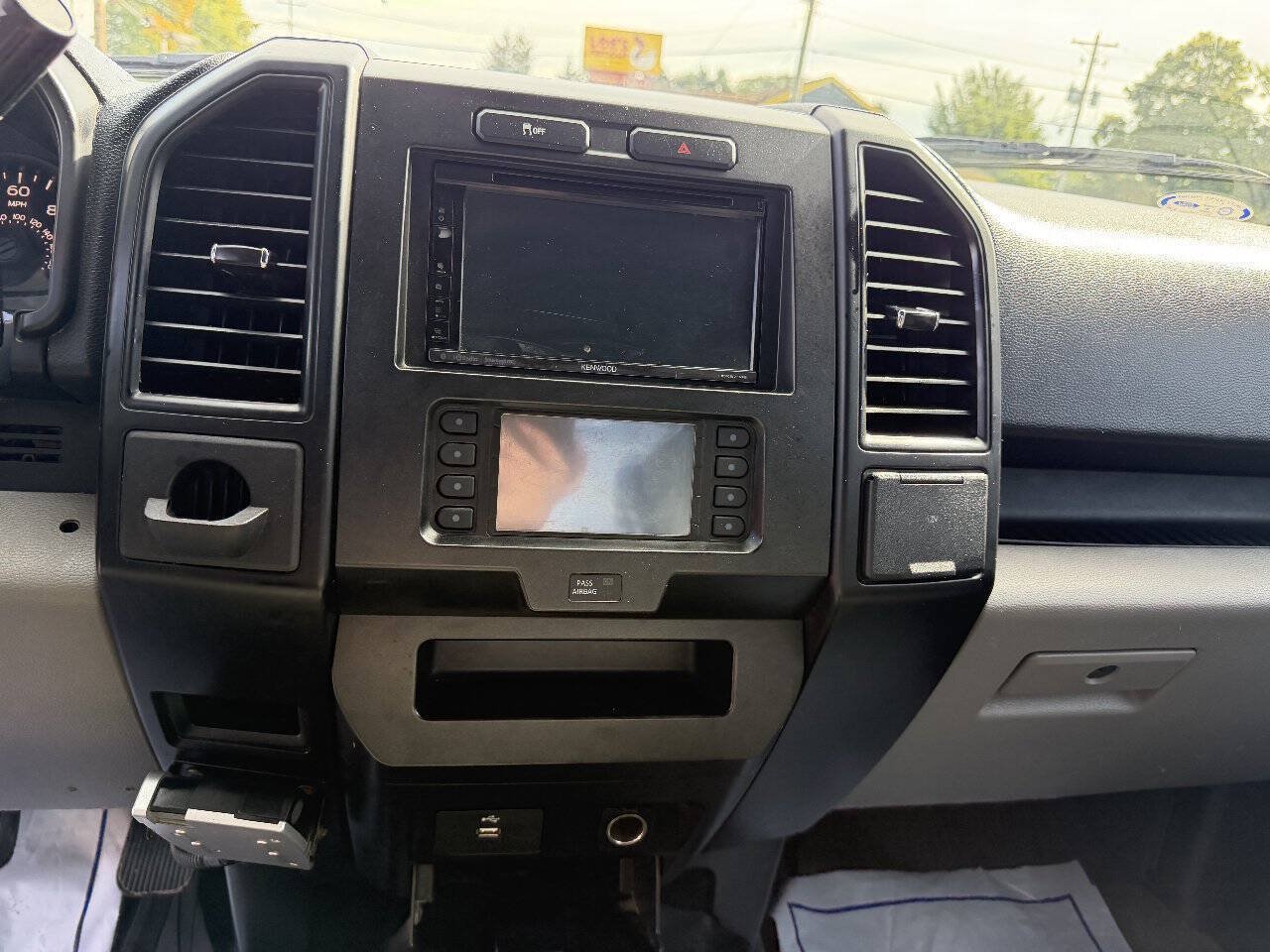 Used 2016 Ford F150 XL w/ Equipment Group 101A Mid RWD image 15