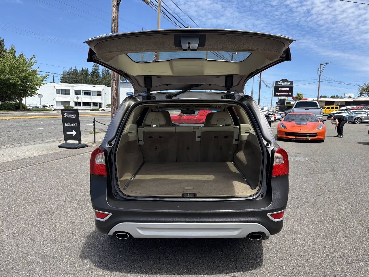Used 2011 Volvo XC70 T6 AWD/4WD image 9