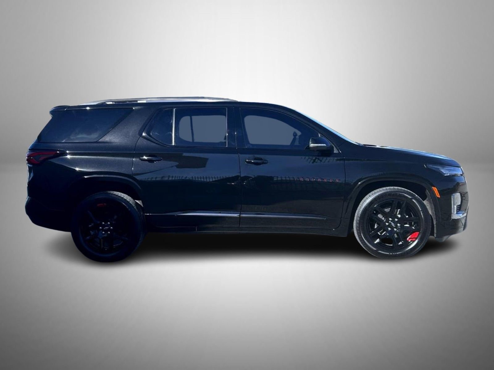 Certified 2023 Chevrolet Traverse Premier w/ Redline Edition image 4