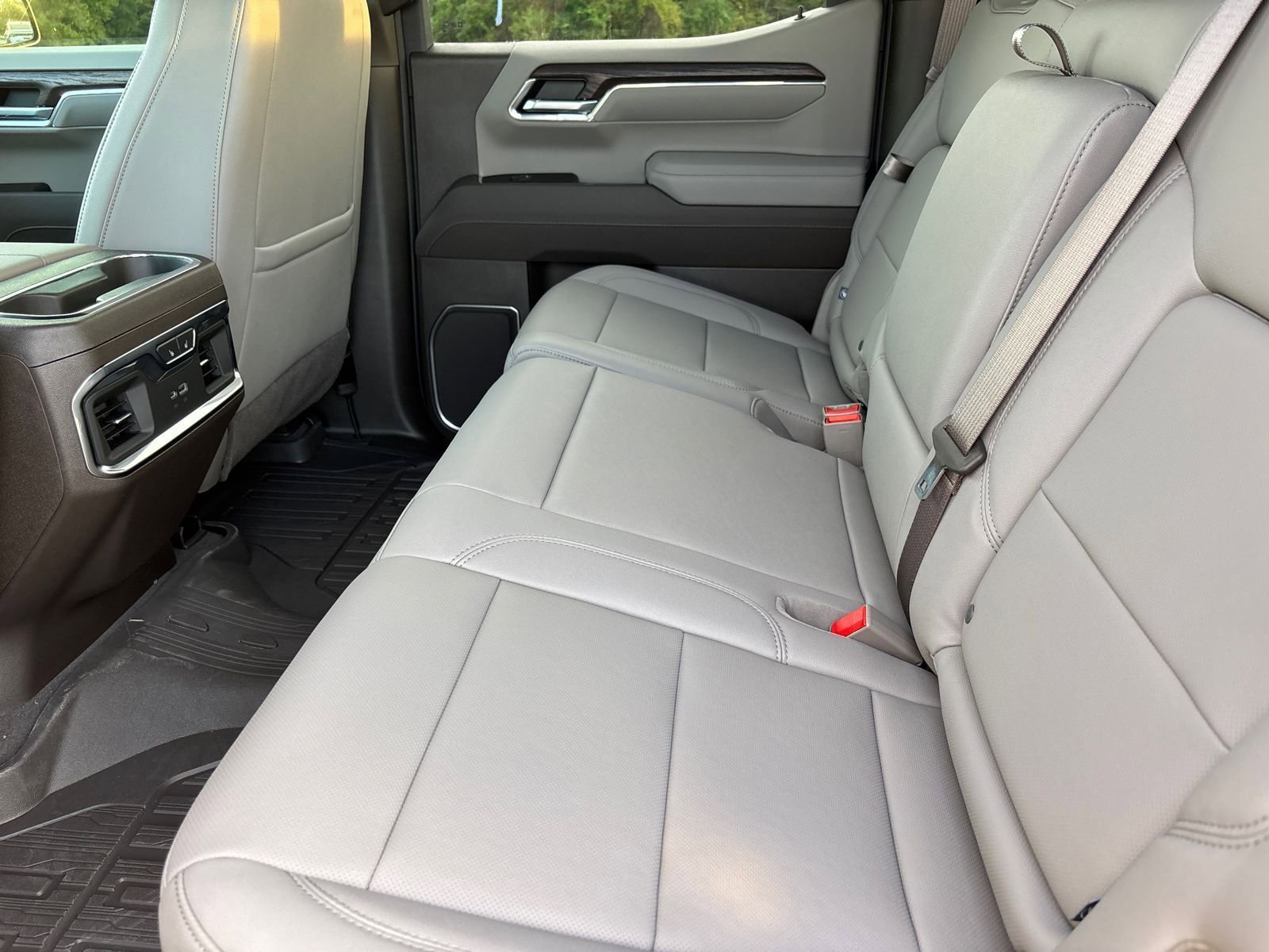 New 2026 GMC Sierra 1500 SLT w/ SLT Premium Plus Package image 26