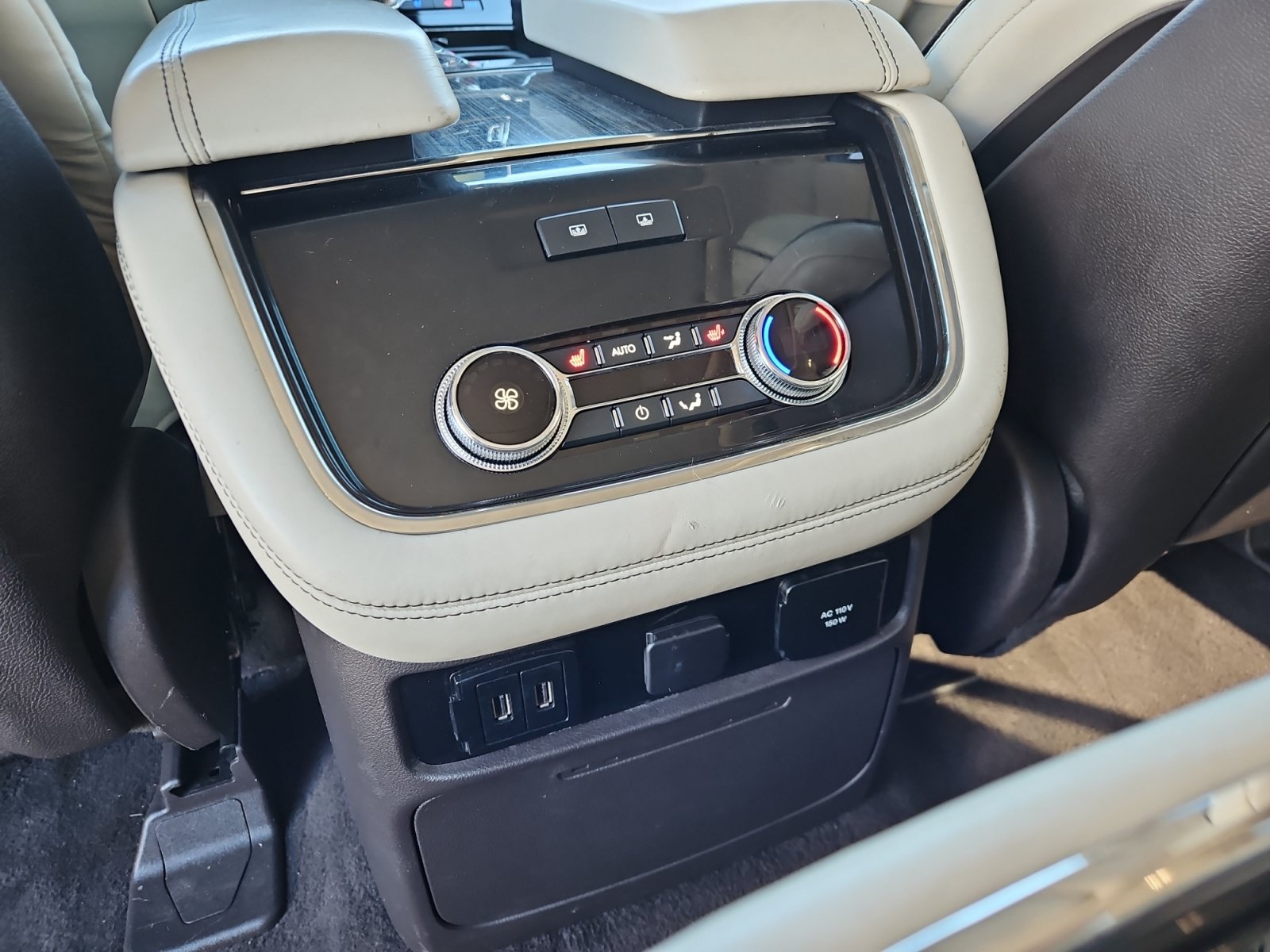 Used 2018 Lincoln Navigator L Black Label w/ Cargo Package AWD/4WD image 15