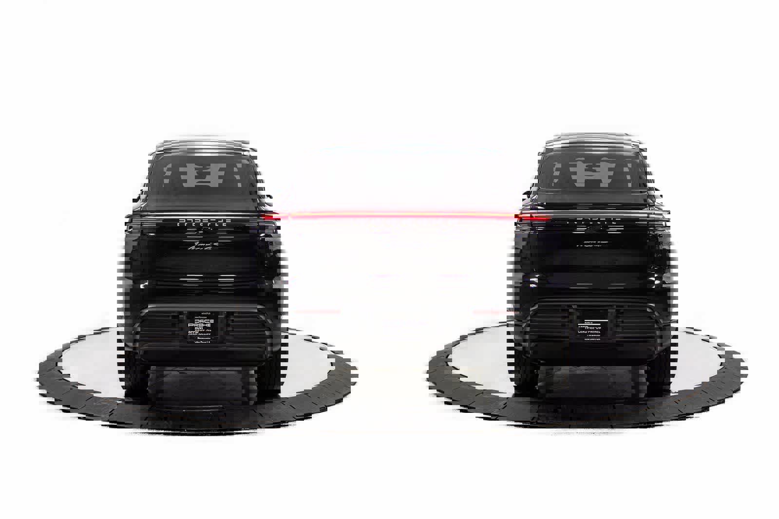 Certified 2025 Porsche Macan 4S Electric AWD/4WD image 6