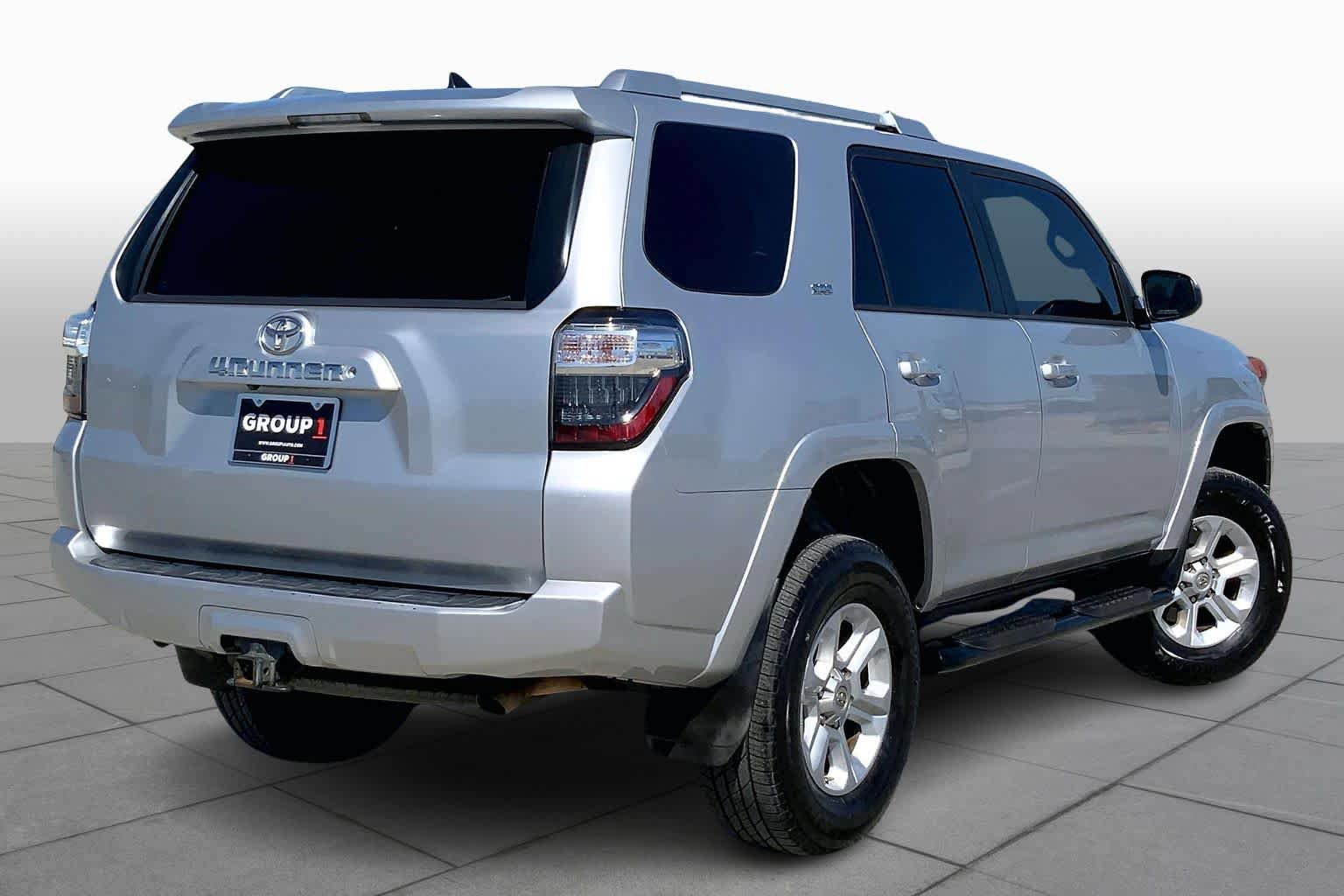 Used 2015 Toyota 4Runner SR5 image 13