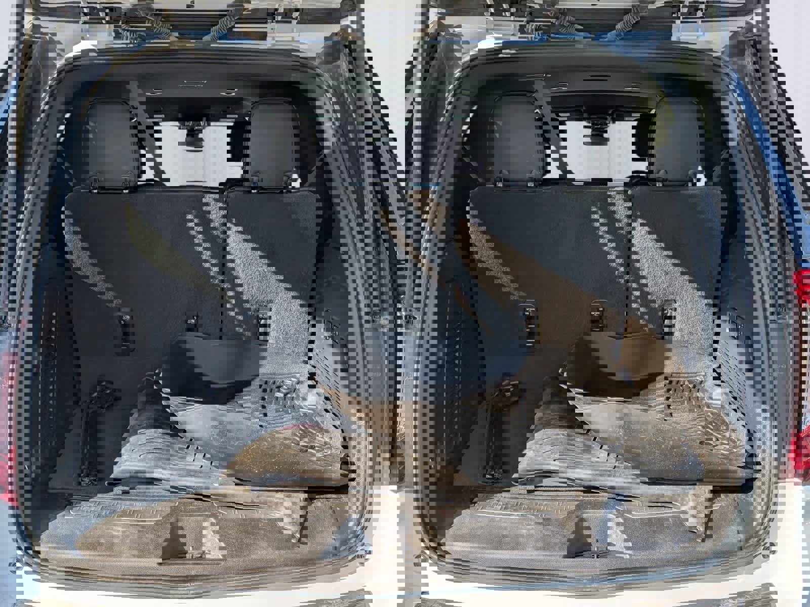 Used 2023 GMC Yukon AT4 w/ Max Trailering Package image 10