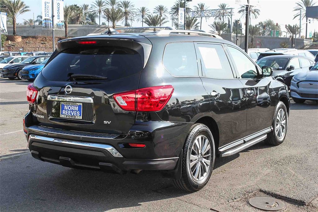 Used 2020 Nissan Pathfinder SV image 9