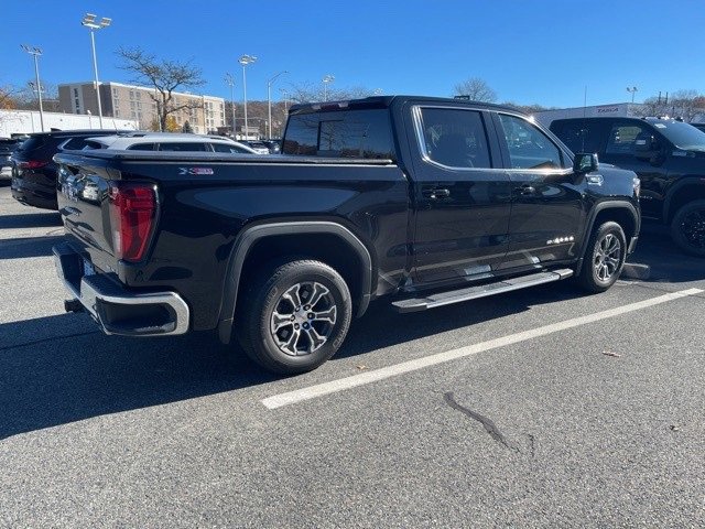 Used 2021 GMC Sierra 1500 SLE w/ X31 Off-Road Package image 3