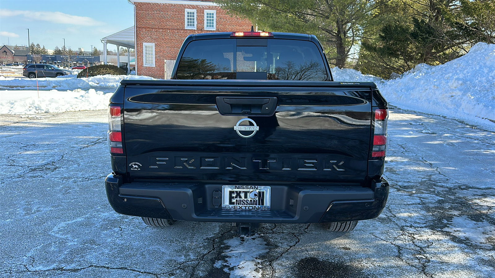 Certified 2025 Nissan Frontier SL image 6