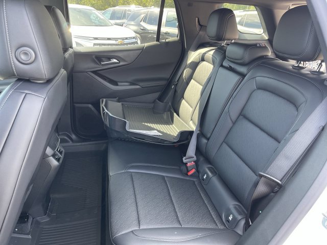 New 2027 Chevrolet Equinox LT w/ Convenience Package II FWD image 22