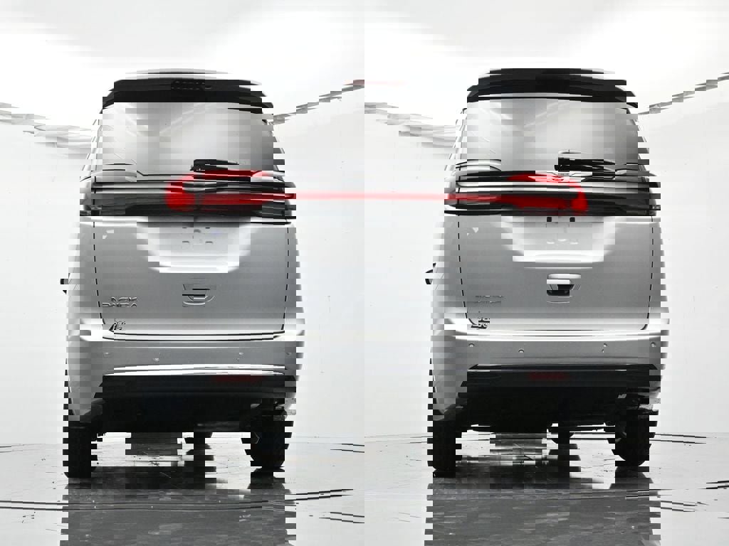 New 2026 Chrysler Pacifica Select image 38