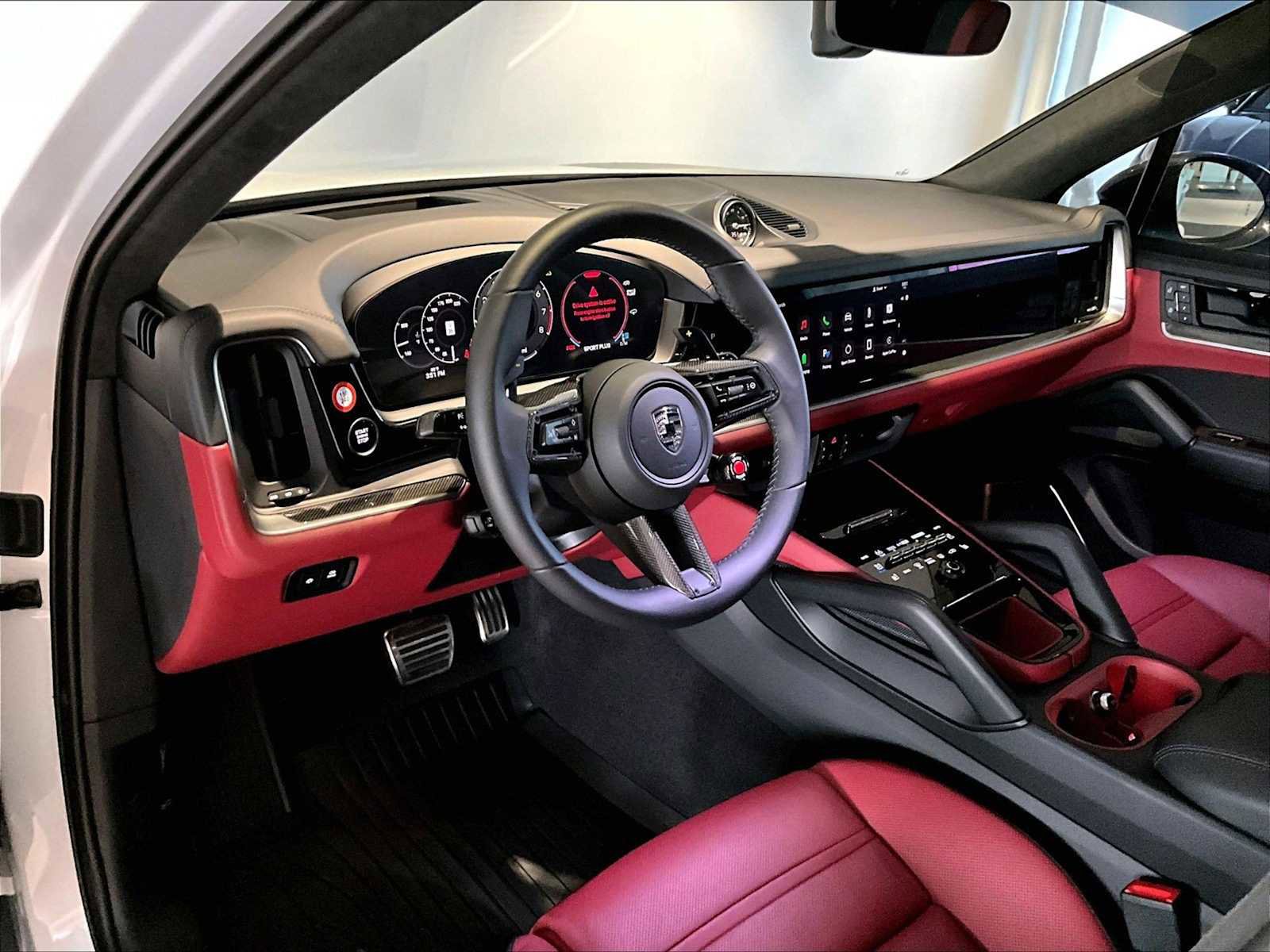 Used 2025 Porsche Cayenne Turbo image 7